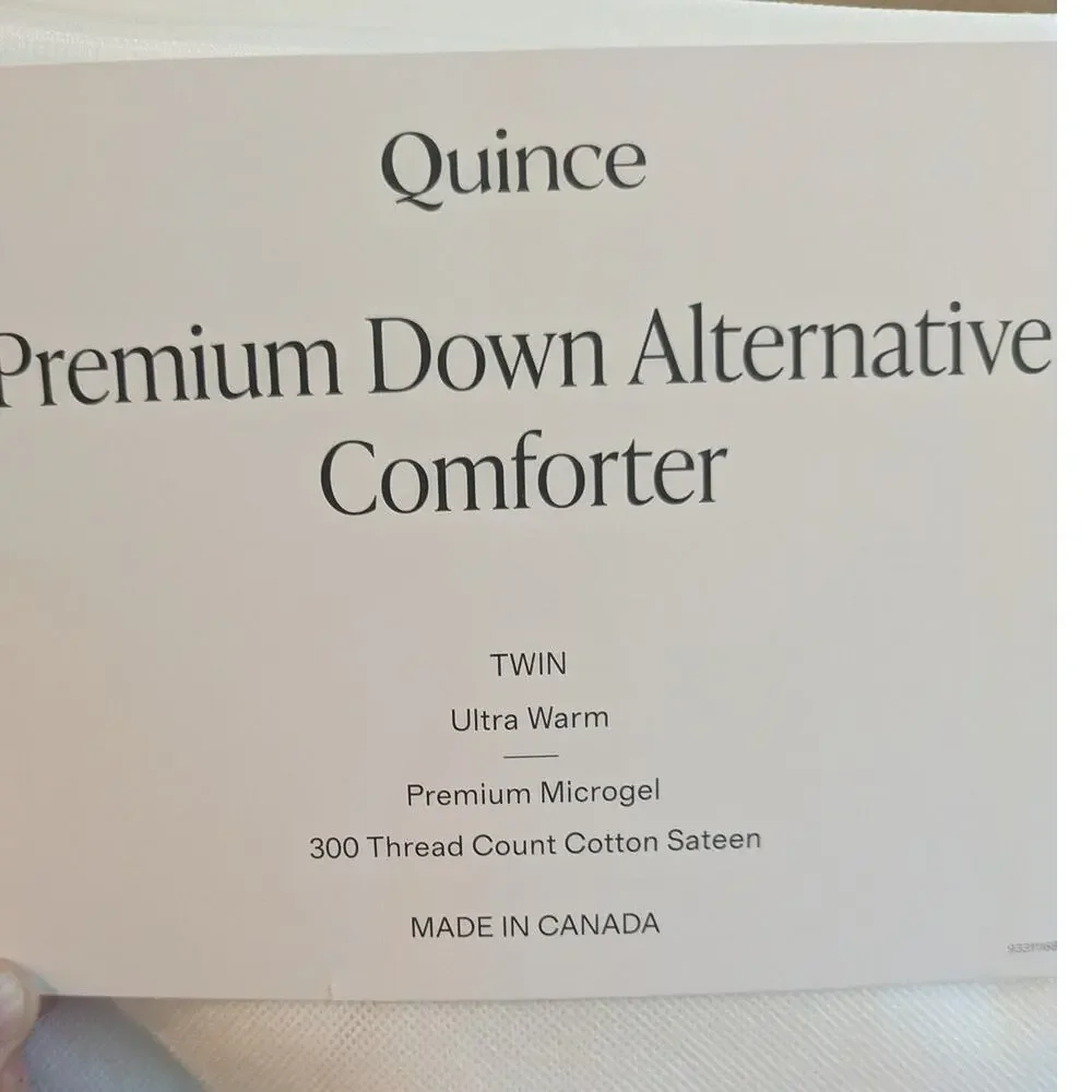 Quince TWIN Duvet Insert Ultra Warm Premium Down Alternative Comforter NEW